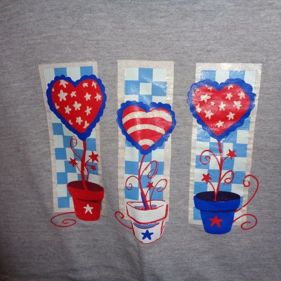 Women's T-Shirt Size Medium - Picture 5 of 11